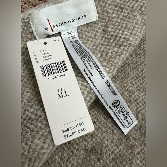 NWT new Anthropologie the Mariel scarf neutral pattern brown beige - Picture 3 of 17